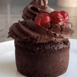 hoe-maak-je-ongelooflijk-delicate-chocolade-kersen-cupcakes-het-perfecte.webp.webp